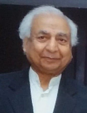 Virendra Dayal (photo)